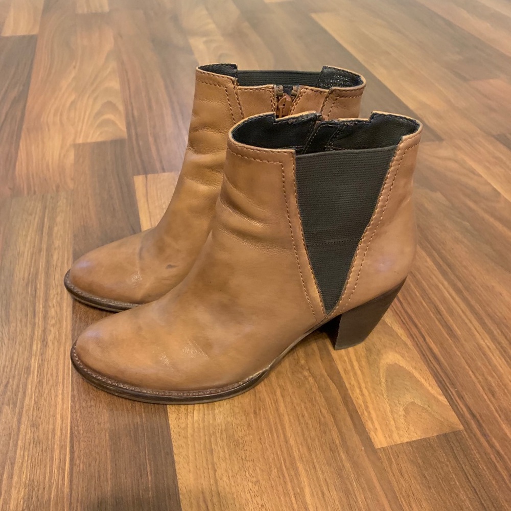 Steve Madden booties